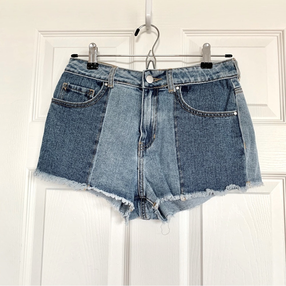 NWOT Two-Tone Paneled Blue Denim Mom Jean Shorts